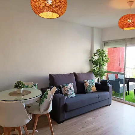 Piscinas, Fire Stick Amazon, Wifi, Terraza, Reformado アパート ベナルマデナ