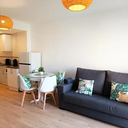 Piscinas, Fire Stick Amazon, Wifi, Terraza, Reformado * ベナルマデナ