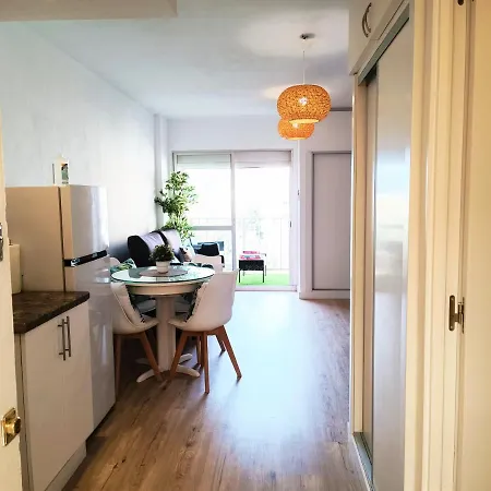 Piscinas, Fire Stick Amazon, Wifi, Terraza, Reformado * Бенальмадена